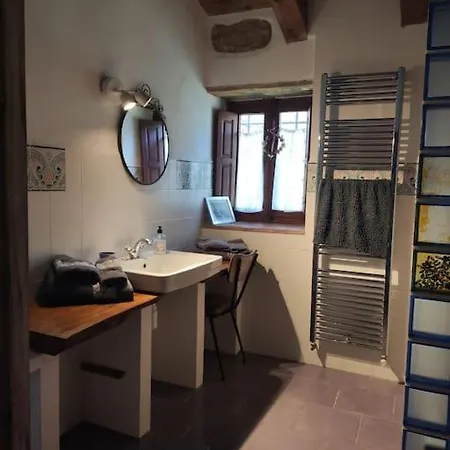 Casa Junto A La Laguna Rubielos De Moravute21-029 別荘 *