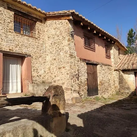 Nyaraló Casa Junto A La Laguna Rubielos De Moravute21-029